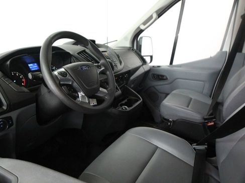 Used 2019 Ford Transit 250 130 Medium Roof RWD image 6