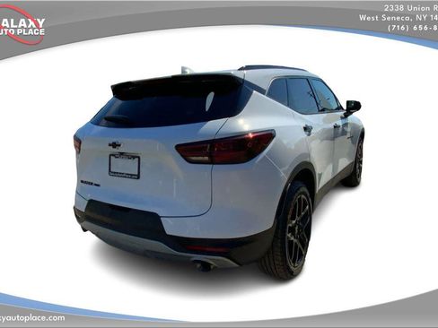 Used 2023 Chevrolet Blazer LT AWD/4WD image 5