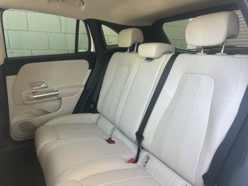 Used 2026 Mercedes-Benz GLA 250 image 10