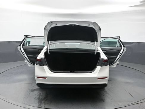 Certified 2023 Honda Accord LX image 47