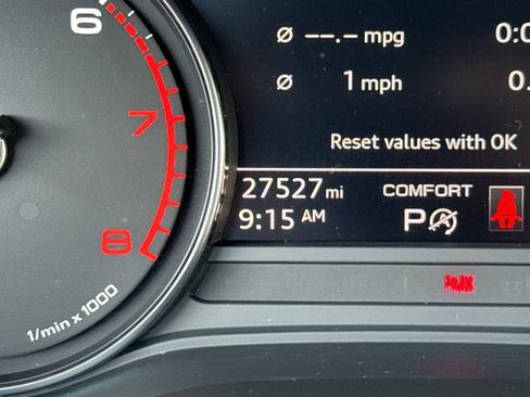 Used 2023 Audi Q5 2.0T Premium w/ Convenience Package AWD/4WD image 26