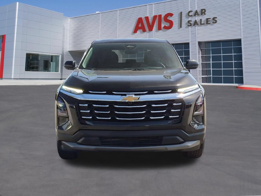 Used 2025 Chevrolet Equinox LT AWD/4WD image 2