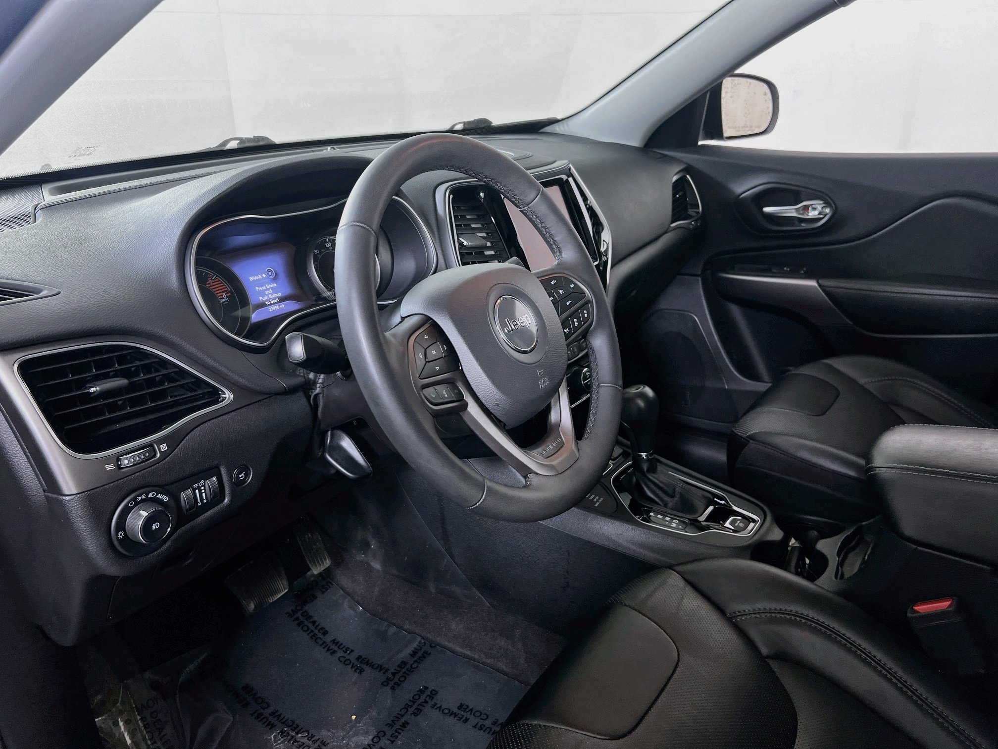 Used 2022 Jeep Cherokee Limited AWD/4WD image 9
