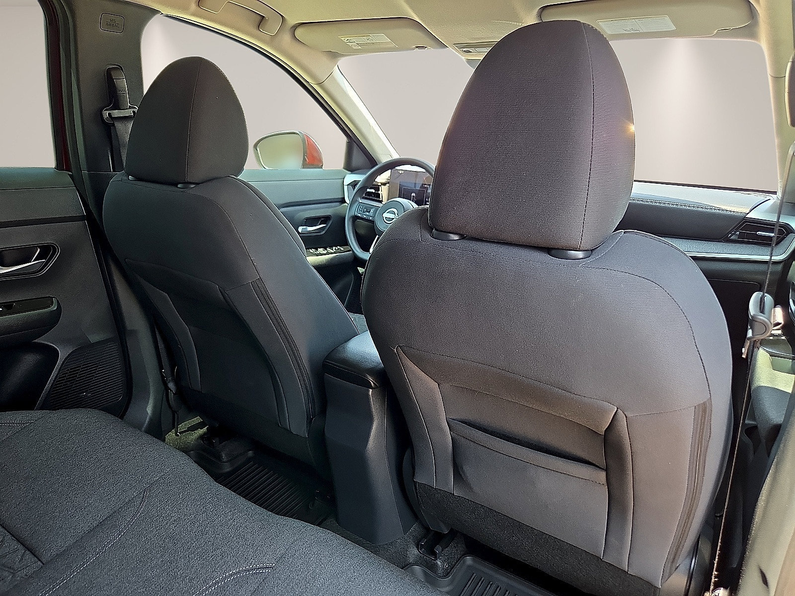 Used 2025 Nissan Kicks SV FWD image 10