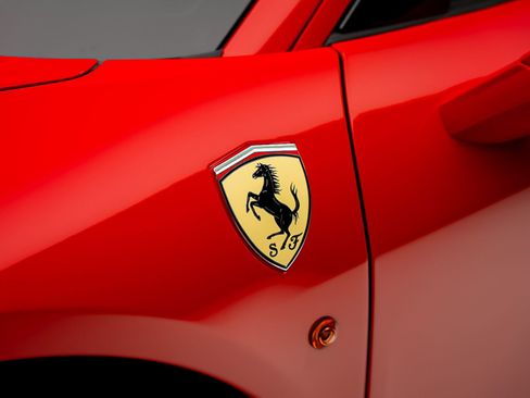 Used 2011 Ferrari 458 Italia Coupe RWD image 24