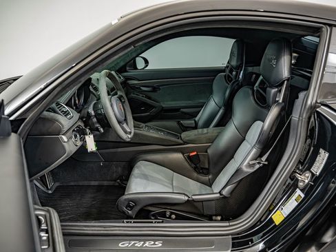Certified 2024 Porsche 718 Cayman GT4 RS RWD image 5