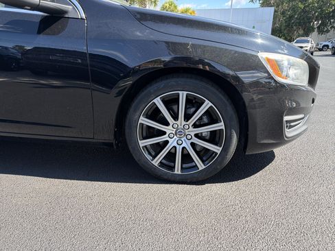 Used 2018 Volvo S60 T5 Inscription w/ Climate Package AWD/4WD image 13