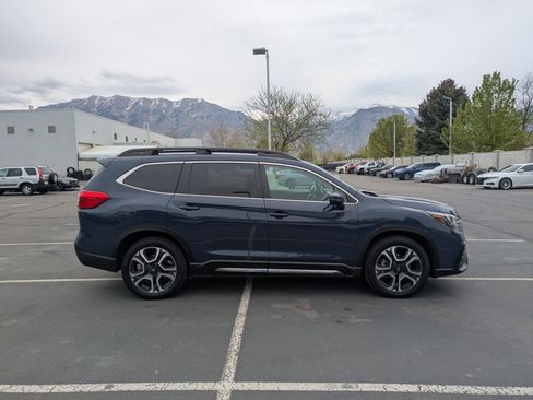 Used 2023 Subaru Ascent Limited AWD/4WD image 2