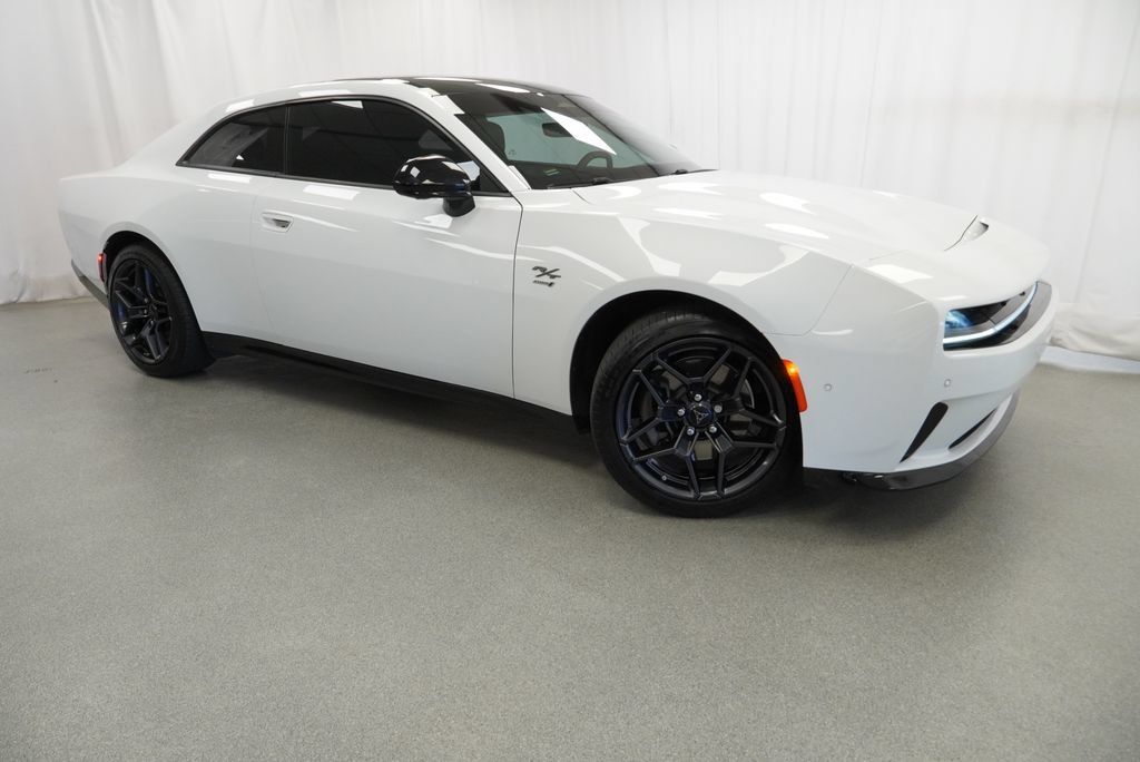 Used 2024 Dodge Charger Daytona R/T w/ Plus Group AWD/4WD image 16