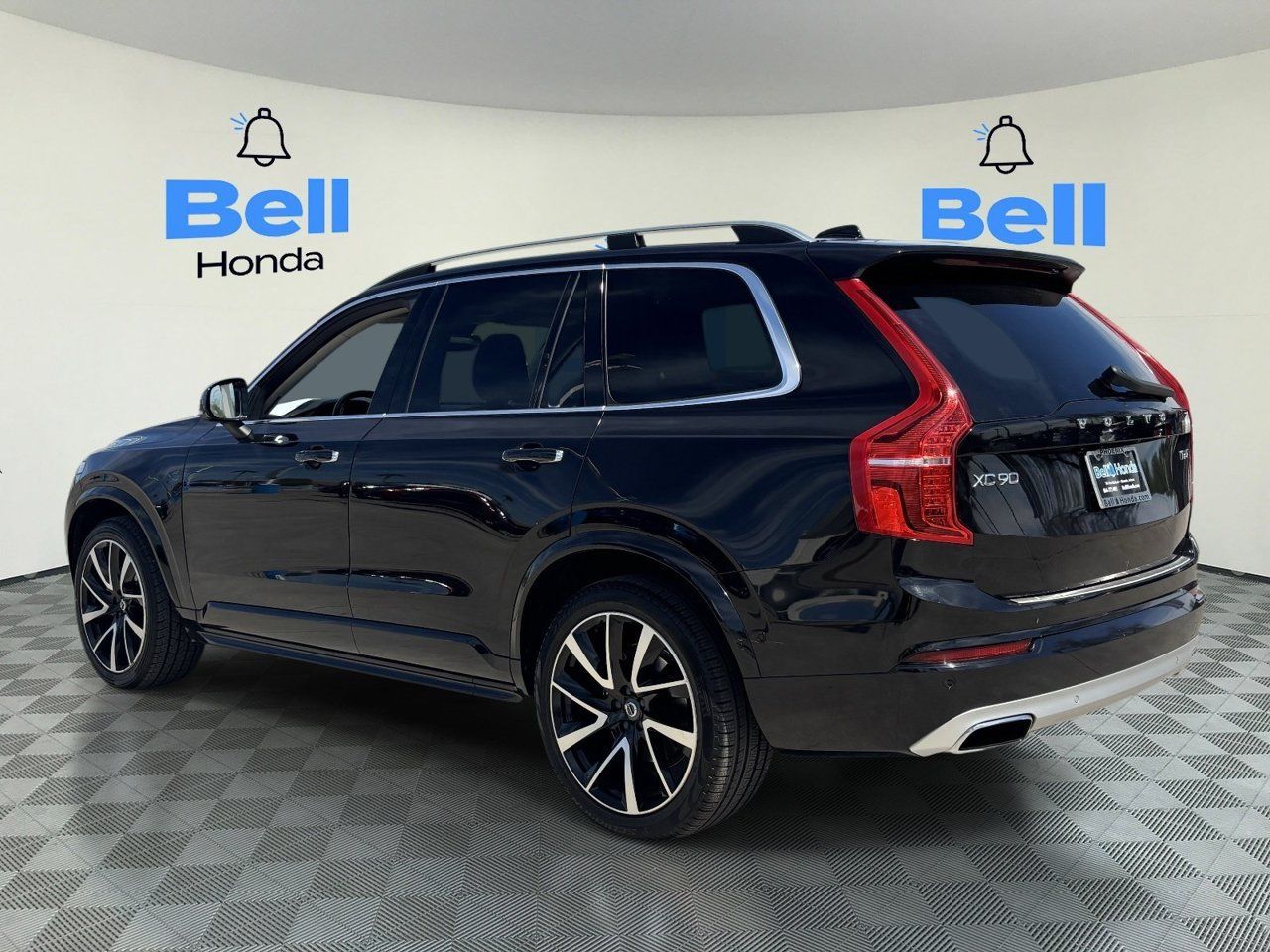 Used 2019 Volvo XC90 T6 Momentum w/ Advanced Package AWD/4WD image 3