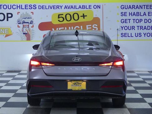 Used 2024 Hyundai Elantra SEL FWD image 6