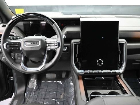 Used 2025 GMC Yukon Denali w/ Denali Reserve Package AWD/4WD image 15
