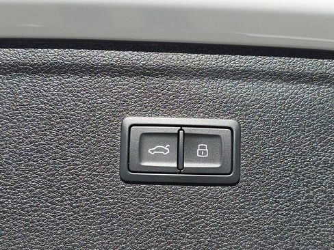 Certified 2023 Audi Q5 2.0T Premium w/ Convenience Package image 13