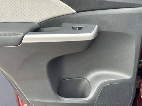 Used 2016 Honda CR-V Touring image 11