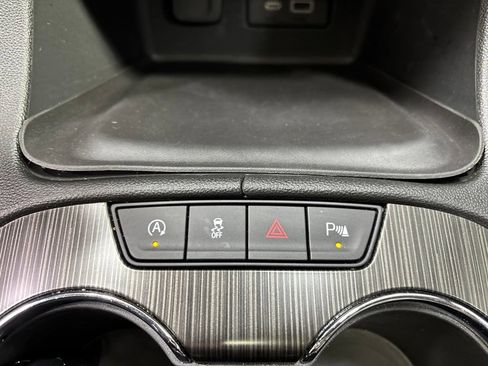 Used 2023 GMC Acadia SLT AWD/4WD image 28