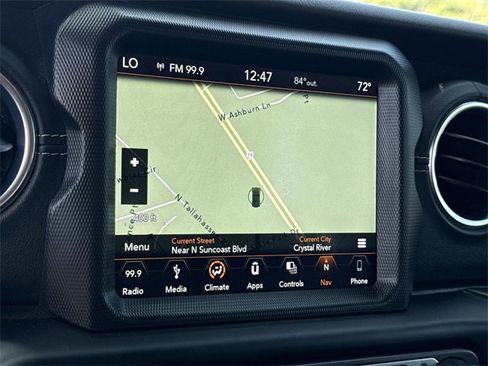 Used 2019 Jeep Wrangler Unlimited Sahara image 26