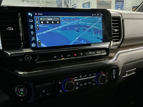 Used 2024 Chevrolet Silverado 1500 RST w/ Z71 Off-Road Package image 28