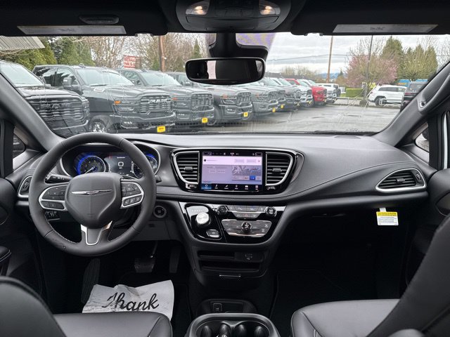 New 2026 Chrysler Pacifica Select FWD image 12