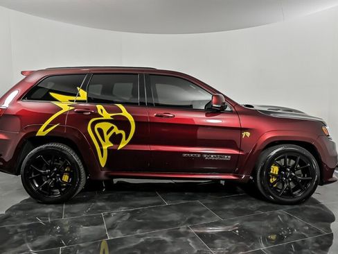 Used 2018 Jeep Grand Cherokee Trackhawk AWD/4WD image 10
