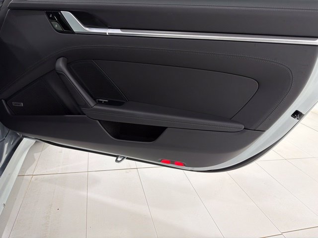 Used 2020 Porsche 911 Carrera RWD image 17
