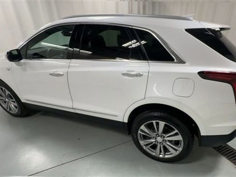Certified 2023 Cadillac XT5 Premium Luxury w/ LPO, Floor Liner Package image 6
