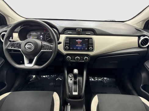 Used 2021 Nissan Versa SV FWD image 20
