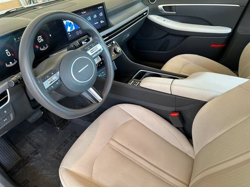 Used 2024 Hyundai Sonata SEL FWD image 9