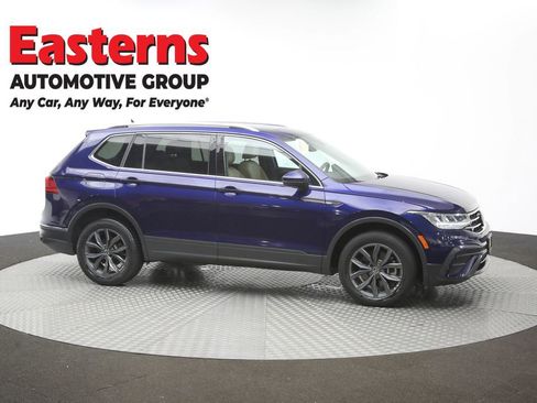 Used 2022 Volkswagen Tiguan SE w/ Panoramic Sunroof Package AWD/4WD image 47