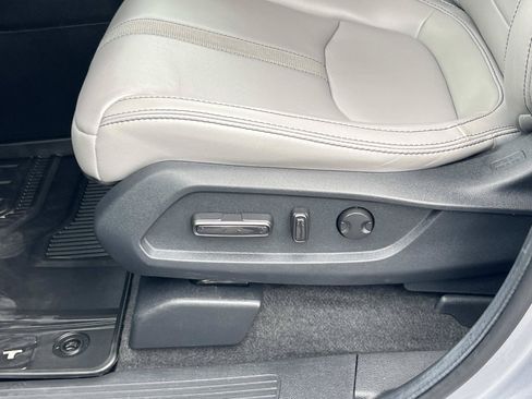 Used 2024 Honda Pilot EX-L image 18