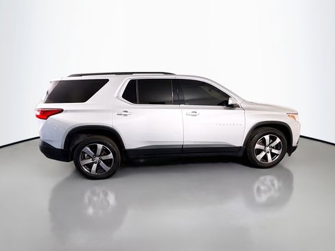 Used 2021 Chevrolet Traverse LT w/ LT Premium Package image 11