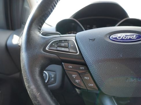Used 2017 Ford Escape Titanium AWD/4WD image 19