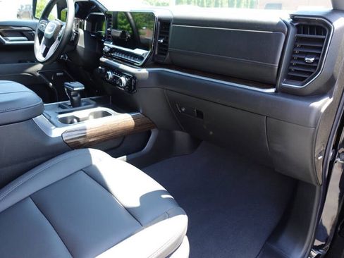 Used 2025 GMC Sierra 1500 Elevation w/ Elevation Premium Package AWD/4WD image 40