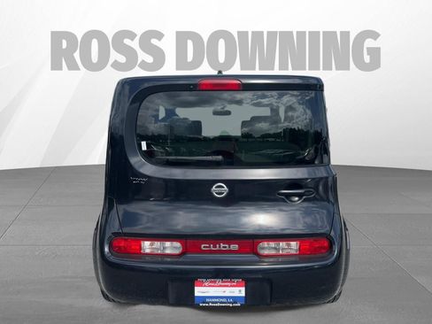 Used 2010 Nissan Cube 1.8 S w/ Interior Designer Pkg FWD image 5