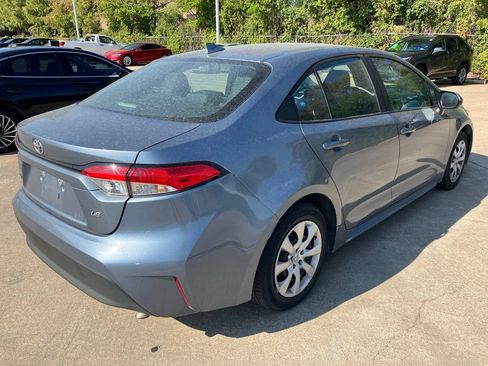 Used 2024 Toyota Corolla LE FWD image 4