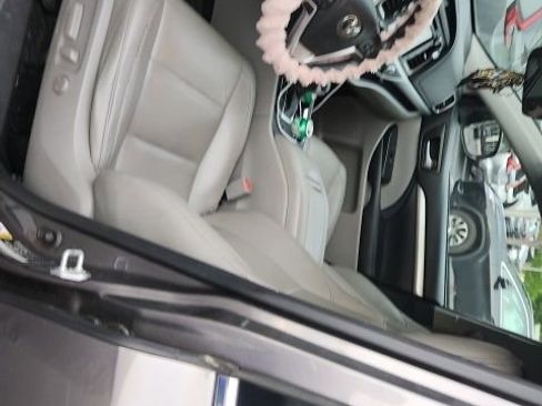 Used 2019 Toyota Highlander XLE image 4