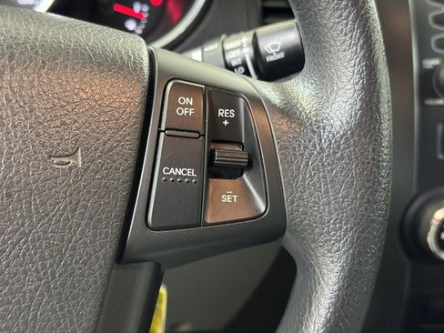 Used 2011 Kia Sorento LX image 33