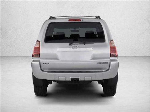 Used 2007 Toyota 4Runner SR5 image 5