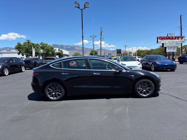 Used 2020 Tesla Model 3 Standard Range Plus RWD image 8