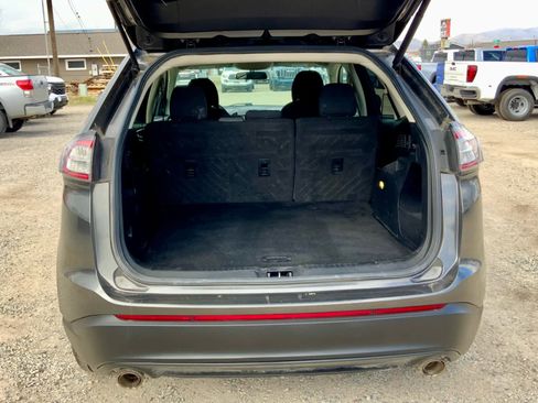 Used 2015 Ford Edge SE image 18
