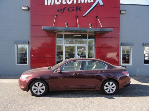 Used 2009 Honda Accord EX image 2