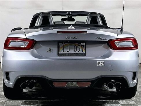 Used 2019 FIAT 124 Spider Abarth RWD image 3
