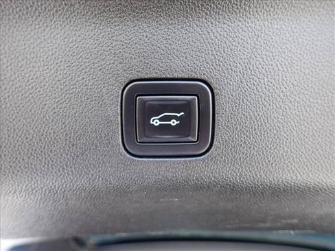 Used 2023 Chevrolet Tahoe RST AWD/4WD image 9