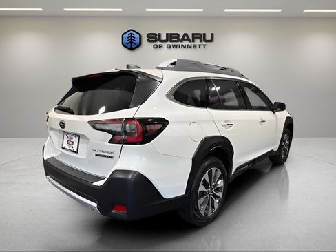 Used 2024 Subaru Outback Touring XT w/ Popular Package #2 AWD/4WD image 5