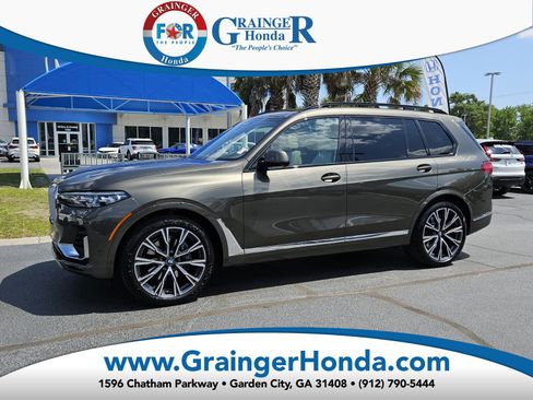Used 2021 BMW X7 xDrive40i w/ Premium Package AWD/4WD image 1