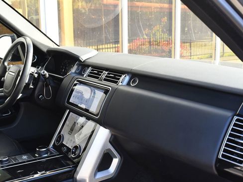 Used 2018 Land Rover Range Rover Long Wheelbase Supercharged image 30