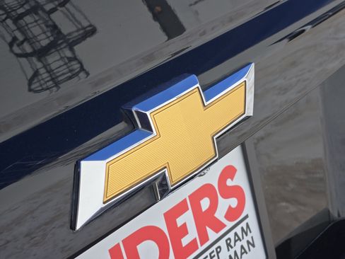 Used 2019 Chevrolet Suburban Premier image 11