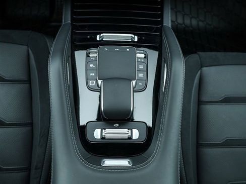 Certified 2025 Mercedes-Benz GLE 53 AMG 4MATIC image 22