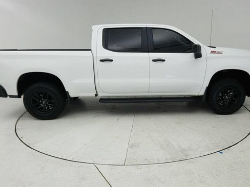 Certified 2021 Chevrolet Silverado 1500 LT Trail Boss w/ Convenience Package II AWD/4WD image 8