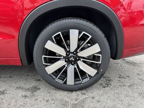 New 2025 Mitsubishi Outlander SEL image 7