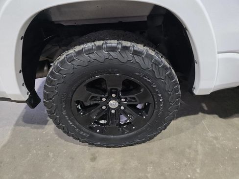 Used 2021 RAM 1500 Laramie image 26